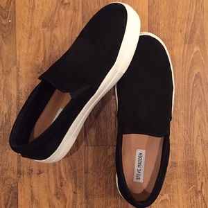 Steve Madden Platform Slip Ons